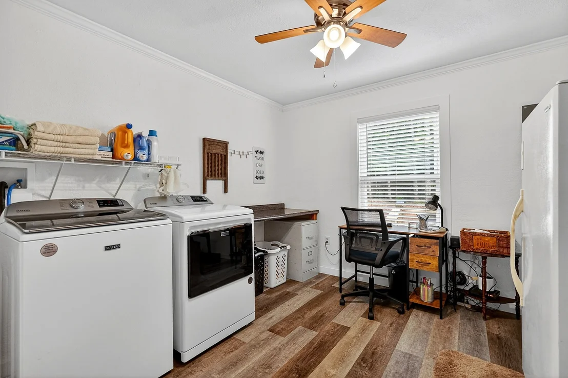 Photo of 211 Arizona Ln