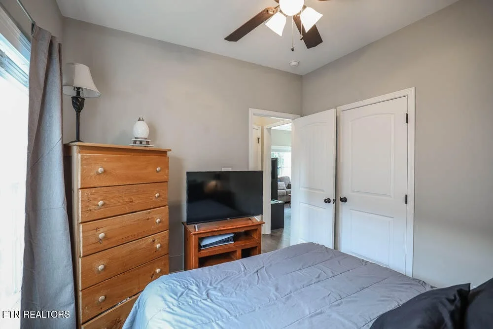 Photo of 471 Cochran St