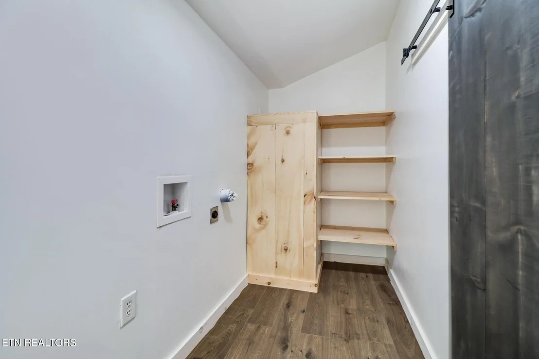 Photo of 1095 Franklin Rd