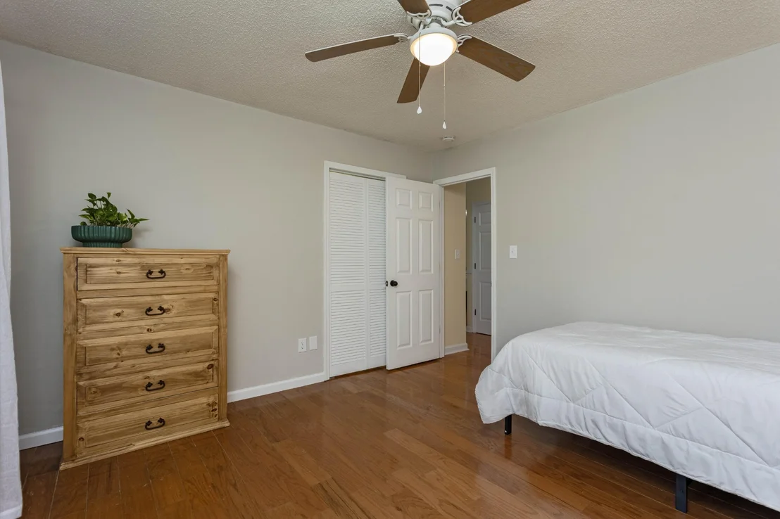 Photo of 715 Carmen Drive