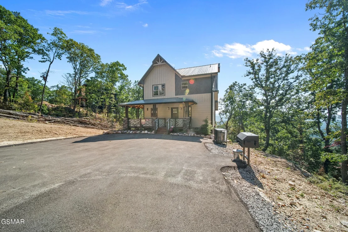 Photo of 1852 Mountain Ash Way