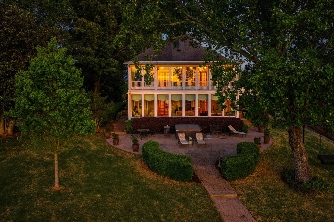 Photo of 46 N Crest Road