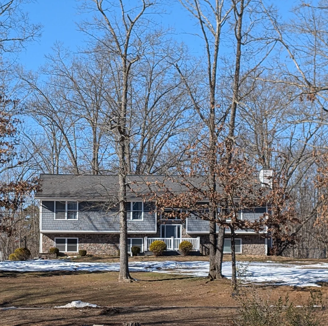 Photo of 206 Christopher Dr
