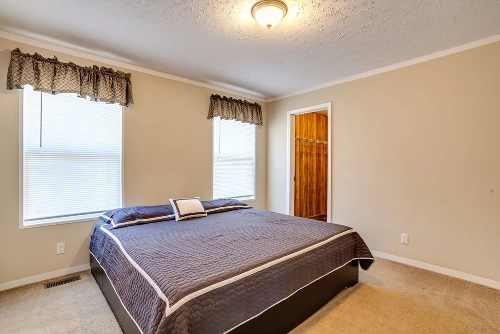 Photo of 1329 Summit Drive