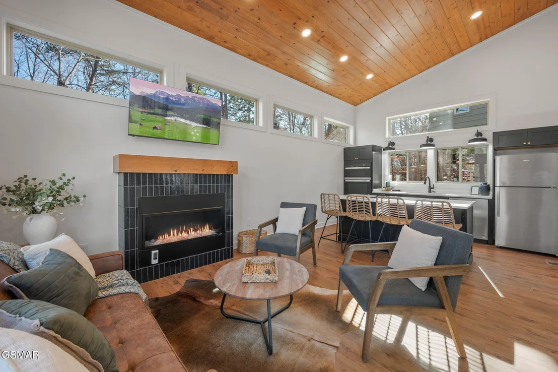 Photo of Unit 5 at 2385 Forge Hideaway Loop
