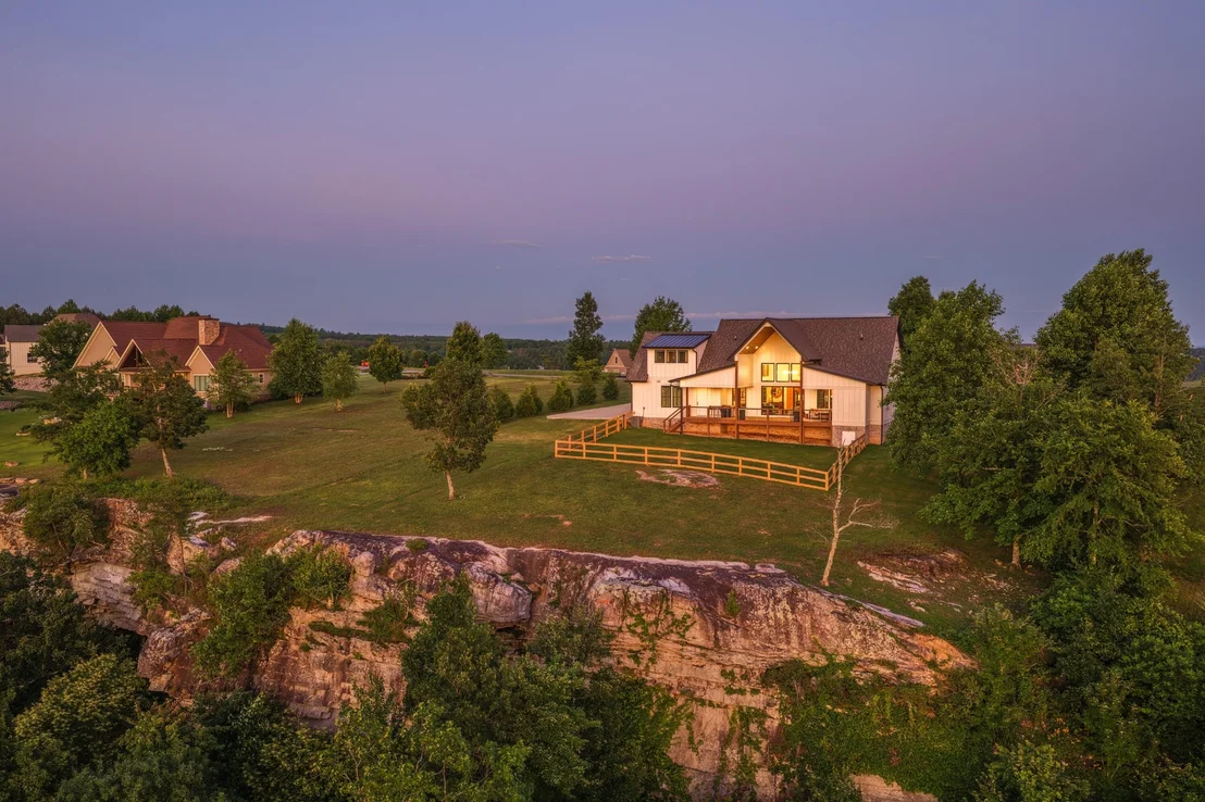 Photo of 925 Sunset Circle
