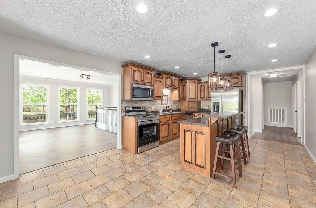 Photo of 200 HILLCREST DR