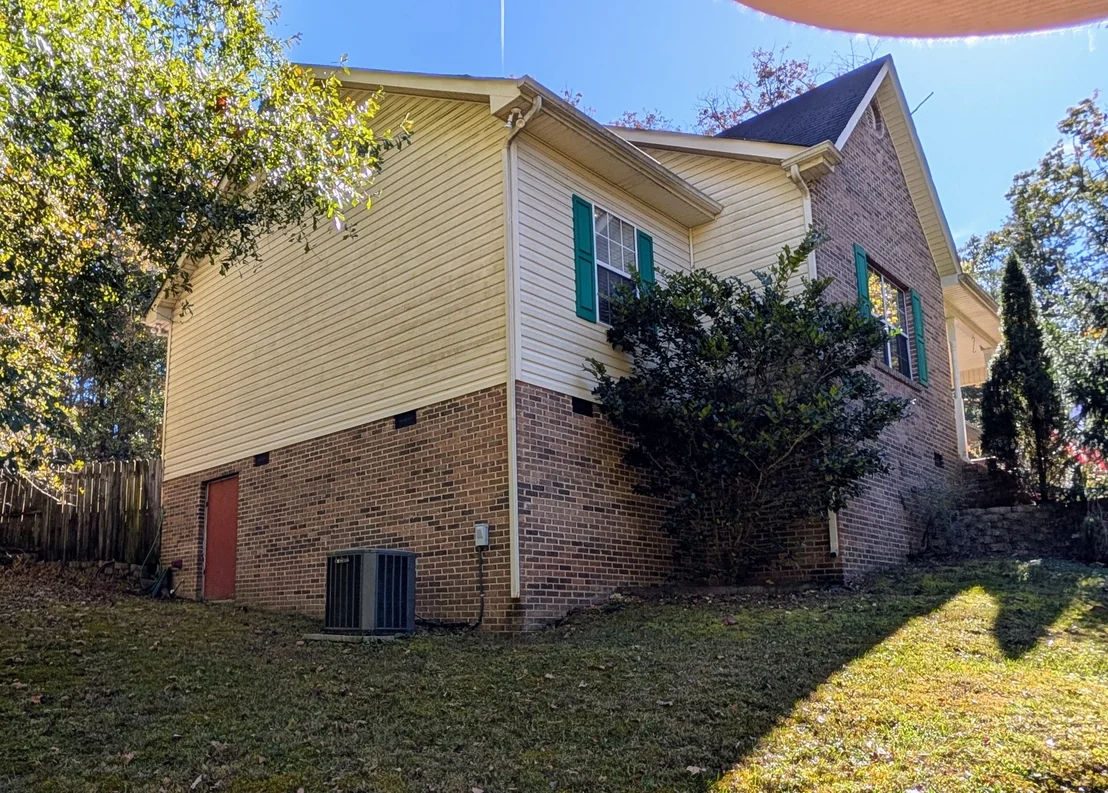 Photo of 1447 Eads Bluff Rd NW