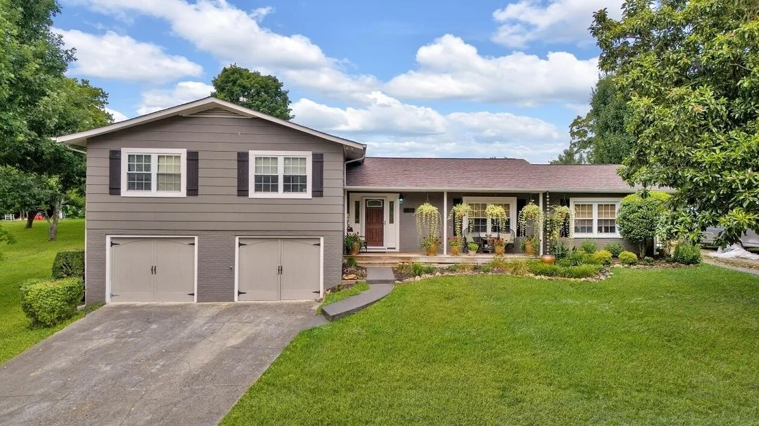 Photo of 1919 Riverview Circle