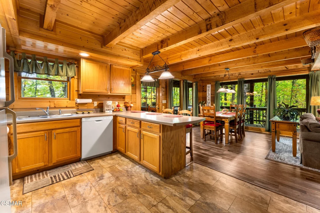 Photo of 2101 Red Bud Road