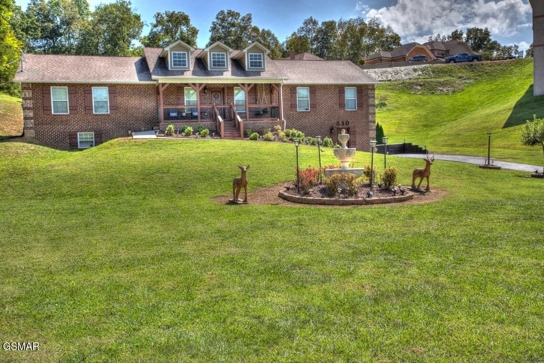 Photo of 430 Spicer Lane