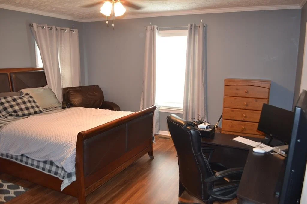 Photo of 3949 Roundtop Drive
