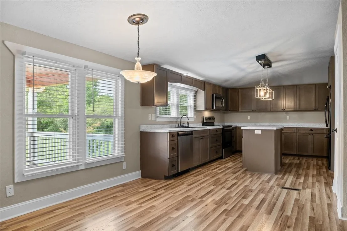 Photo of 1112 Garners Creek Rd