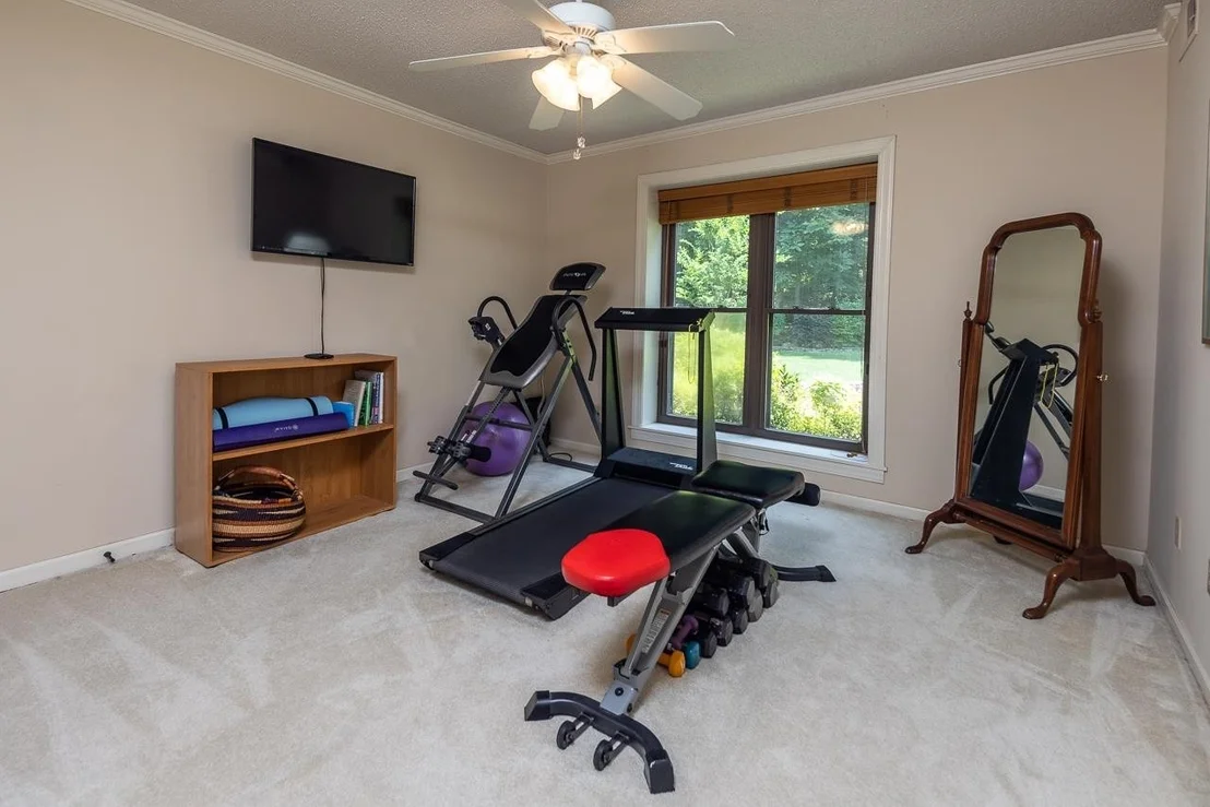 Photo of 225 EAGLE SPRING CV