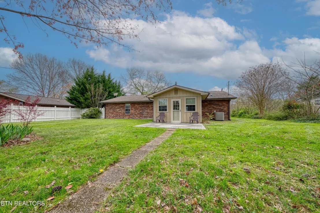 Photo of 339 Fenway Drive