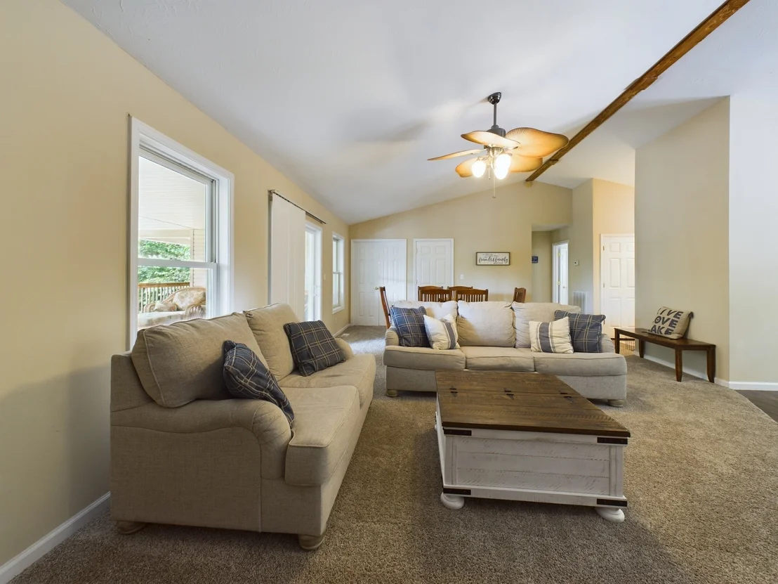 Photo of 73 Mingo Dr