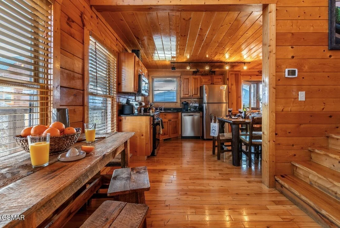 Photo of 2124 E View Drive