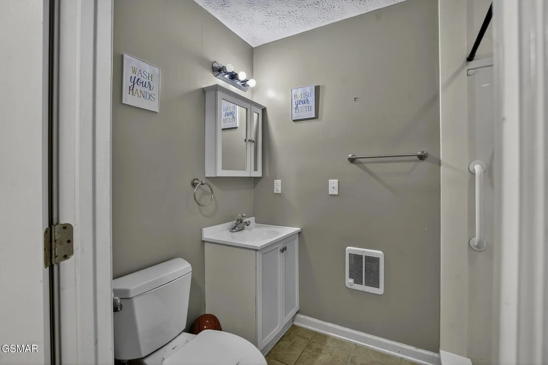 Photo of 477 Klondike Circle