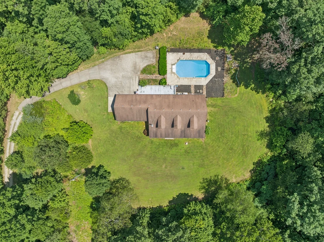 Photo of 547 Grindstone Hollow Rd