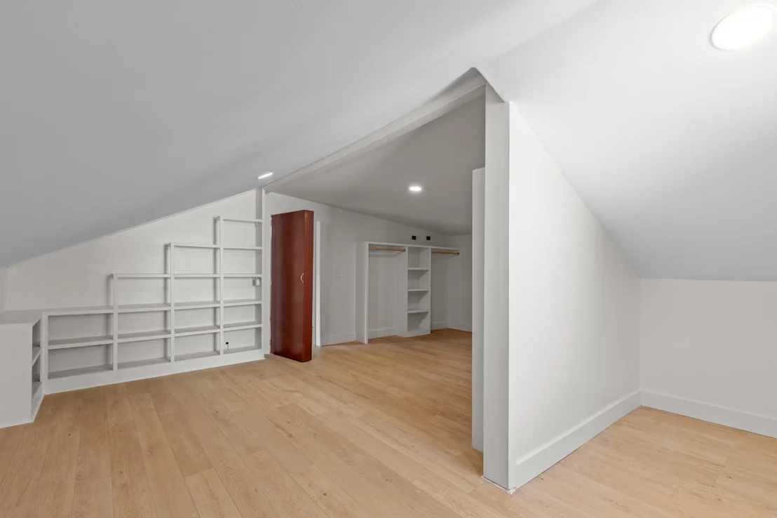 Photo of 7015 Fairington Circle