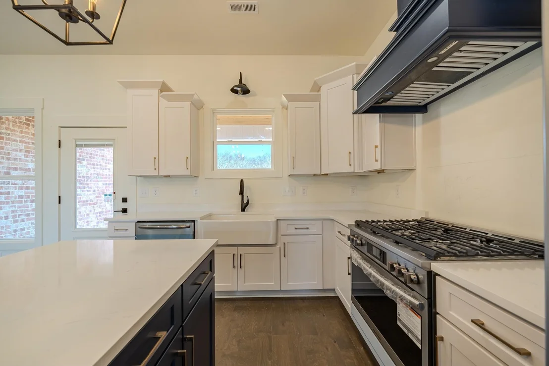 Photo of 130 BELVEDERE CIR