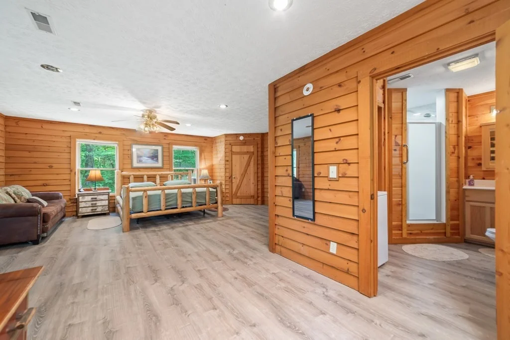Photo of 4226 Chamberlain Lane