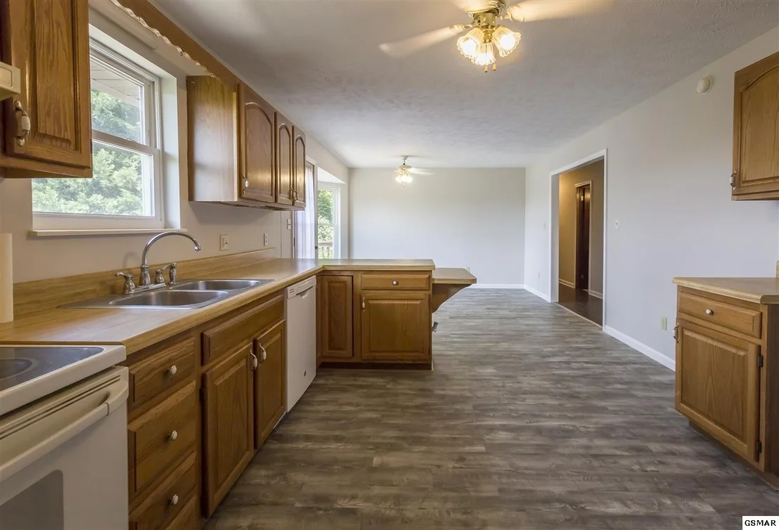 Photo of 2460 Amanda Lane
