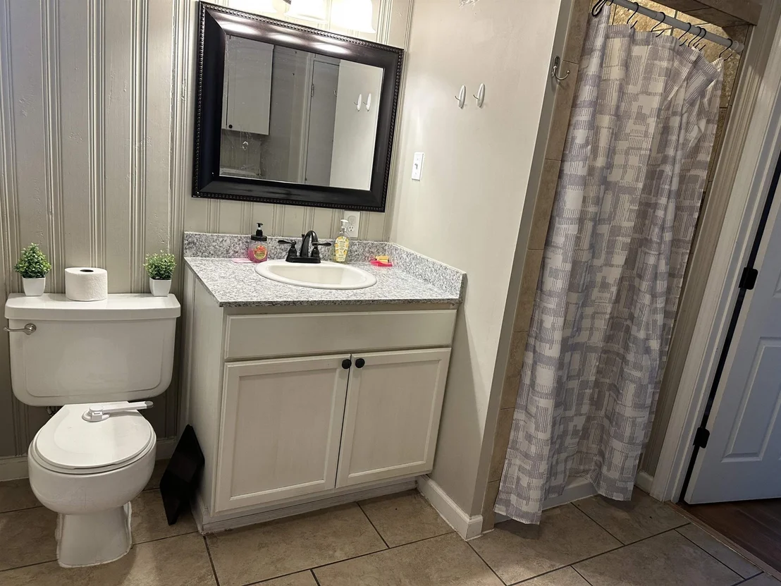 Photo of 205 LONG ST
