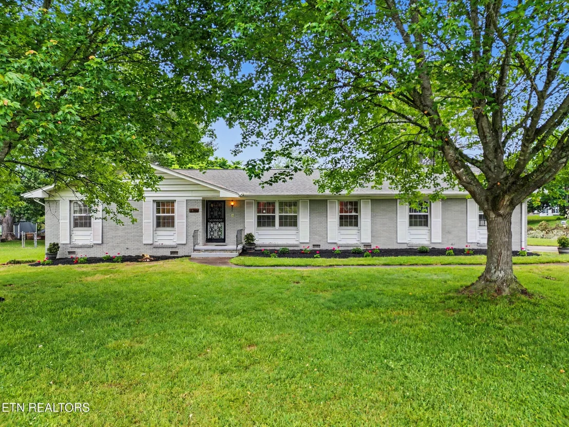 Photo of 7624 Berkshire Blvd