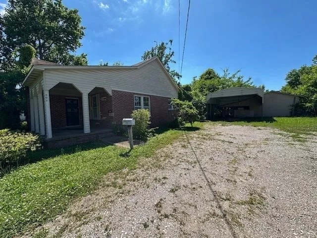 Photo of 335 PATTERSON RD