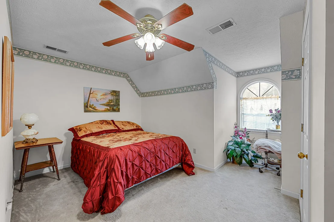 Photo of 336 Turner Loop Rd