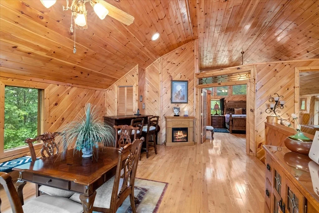 Photo of 2737 Pine Crest Lane