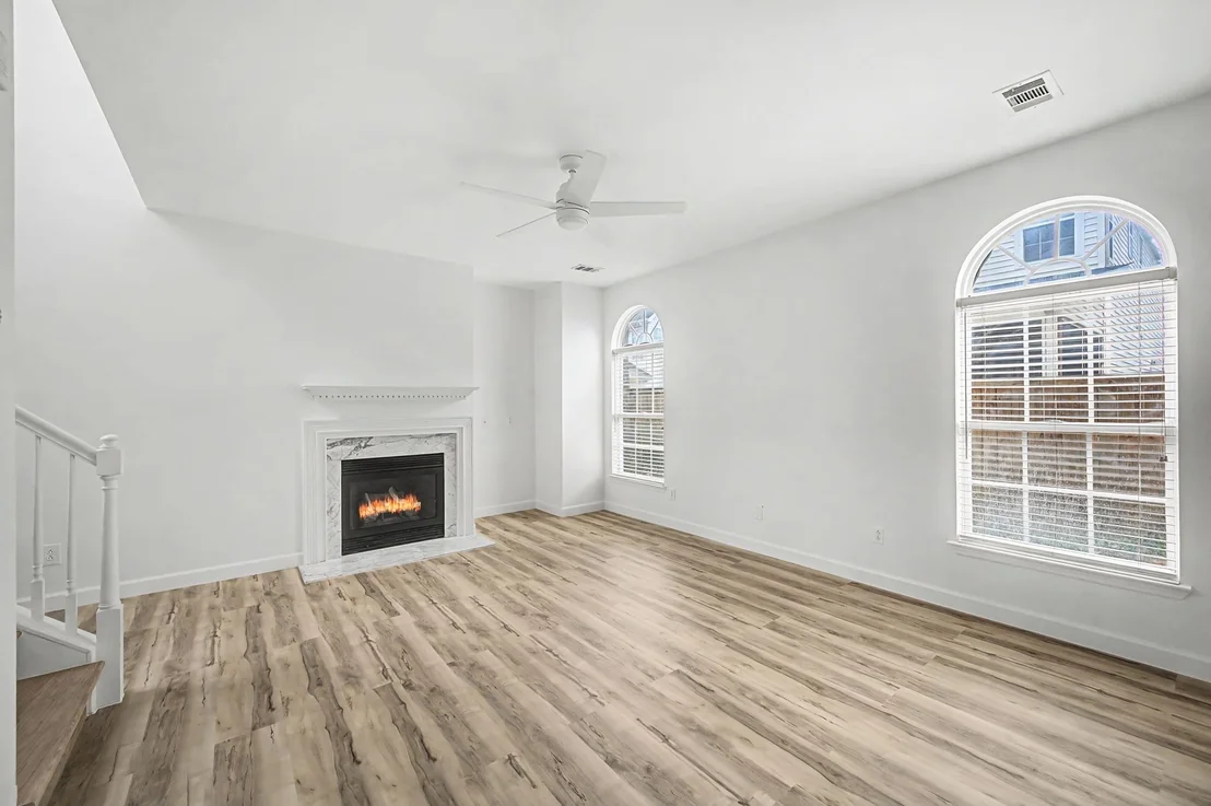 Photo of 82 Heaton Close