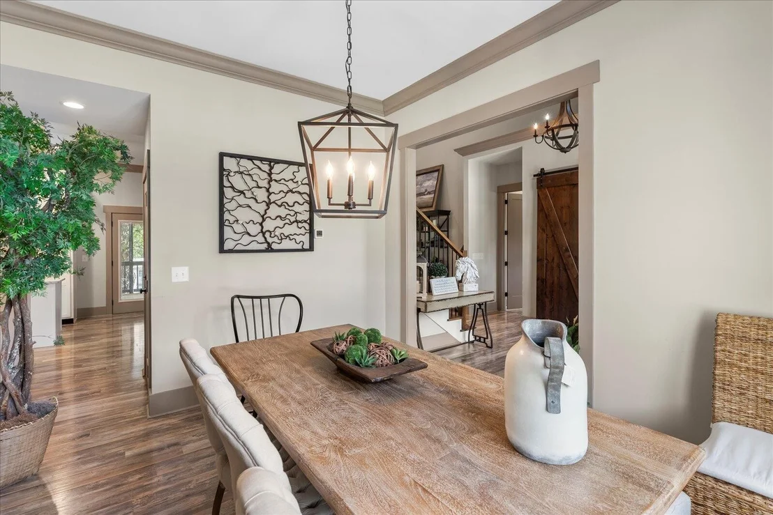 Photo of 8417 Pine Ridge Road