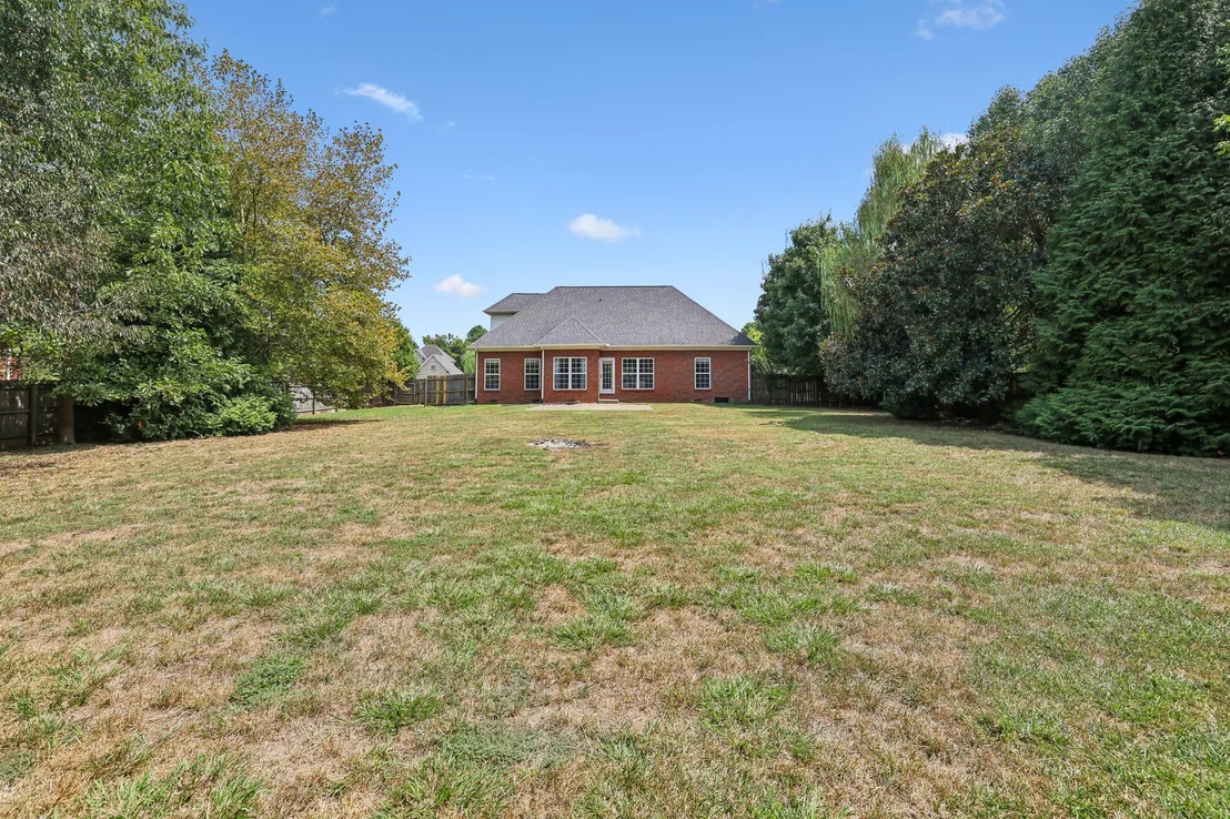Photo of 1209 Paramount Dr