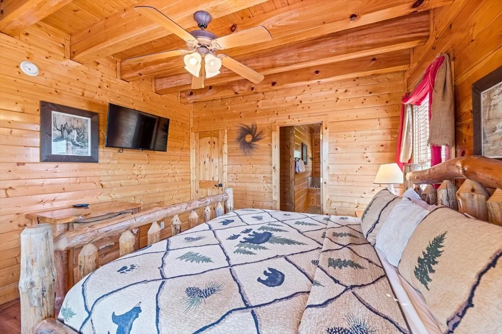 Photo of 2736 Mountain Preserve Drive