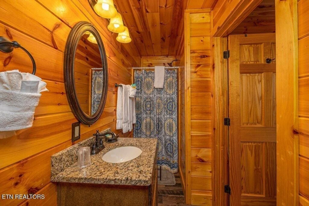 Photo of 922 Black Bear Cub Way