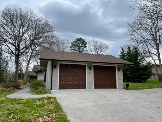 Photo of 110 Georgian Lane