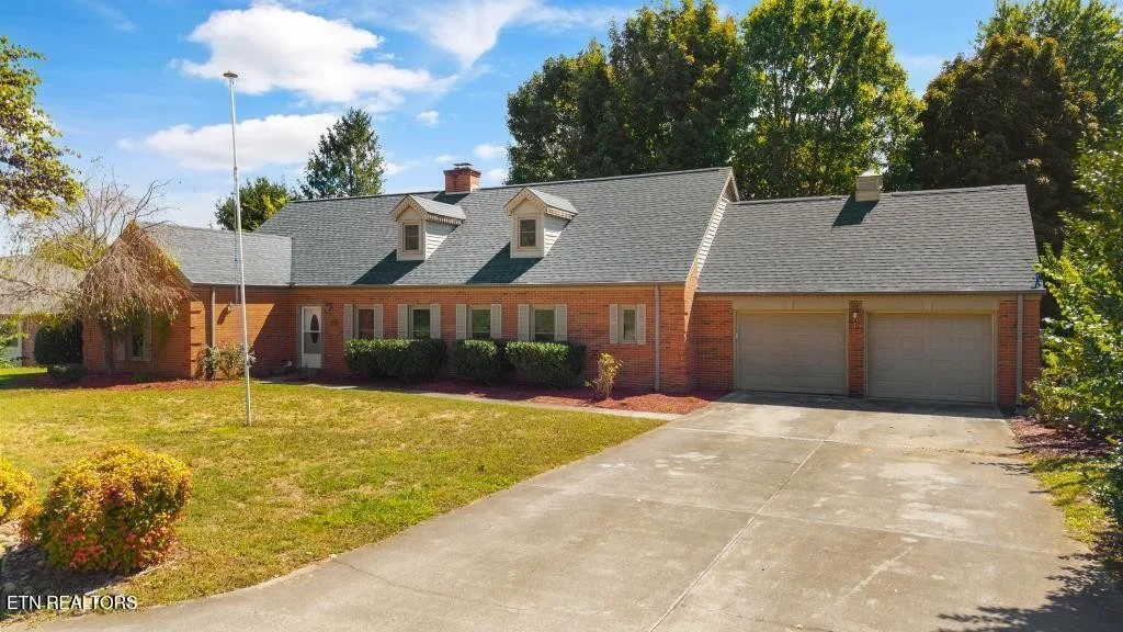 Photo of 1210 Briar Lea
