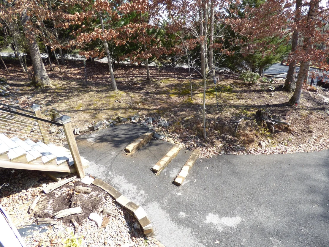 Photo of 860 Plainview Drive