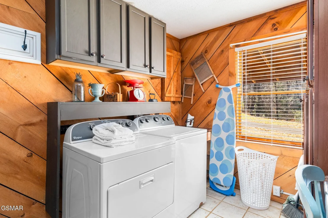 Photo of 2834 Longvale Lane