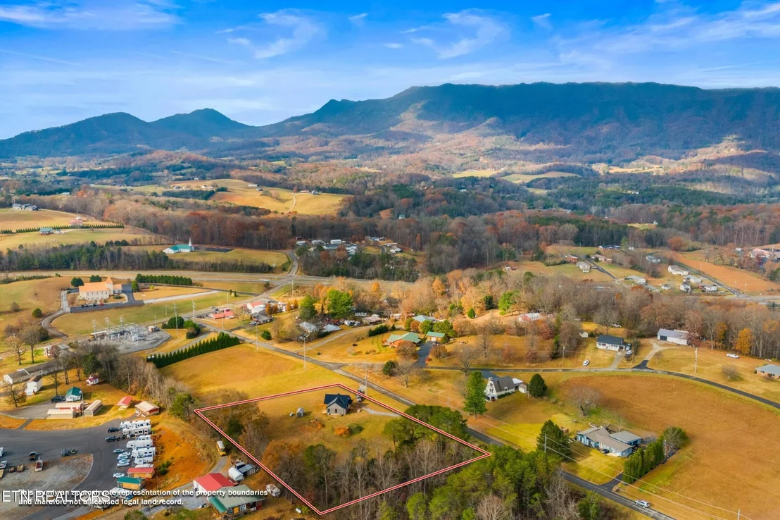 Photo of 141 Robert Lee Drive