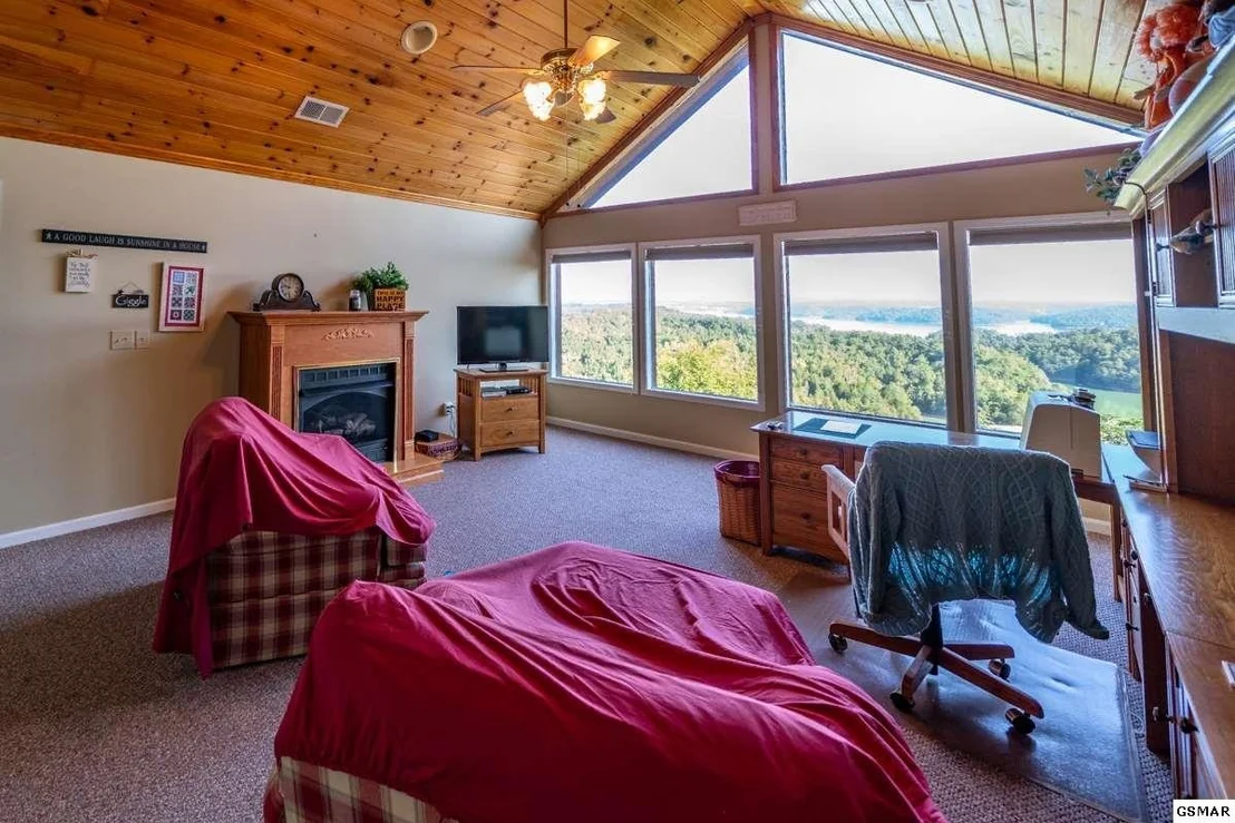 Photo of 1119 Gordon Way