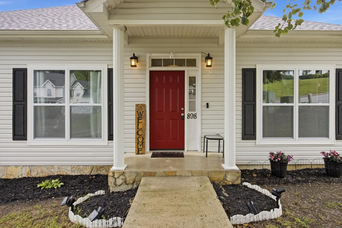 Photo of 898 Fuller Glen Circle