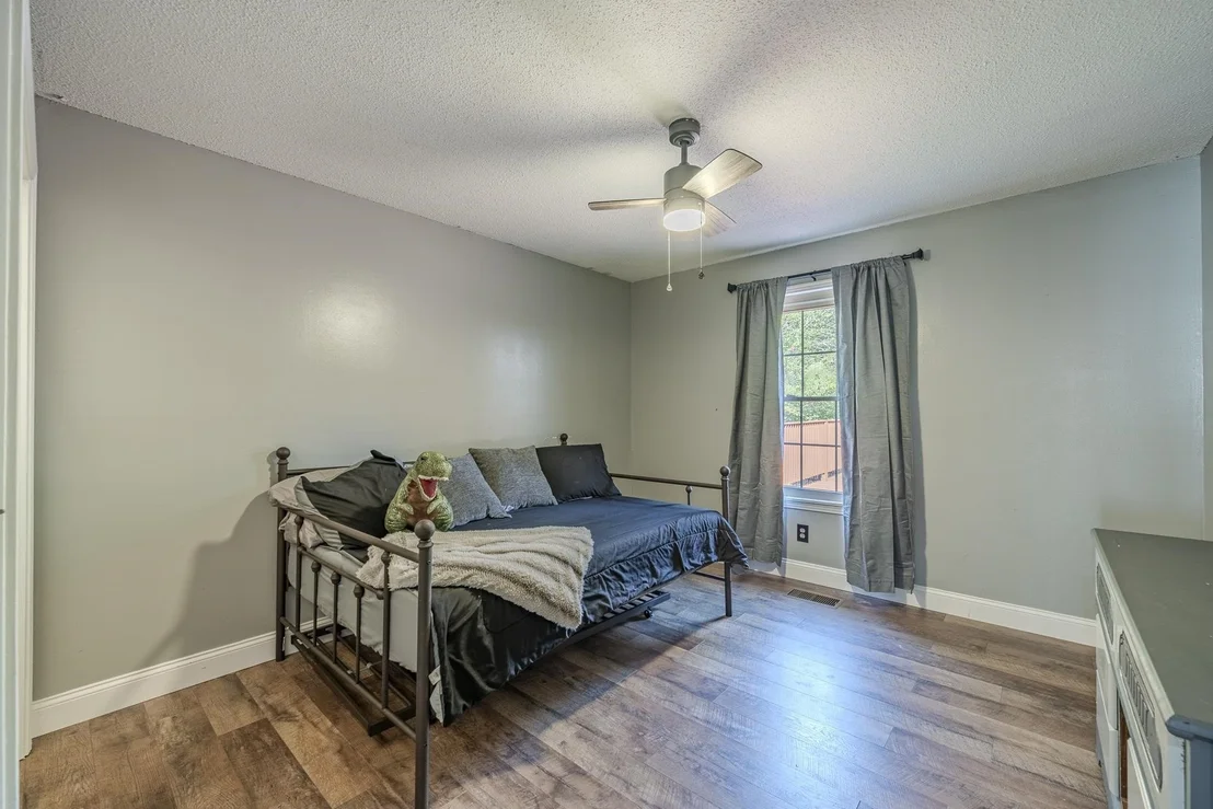 Photo of 475 WATKINS RD