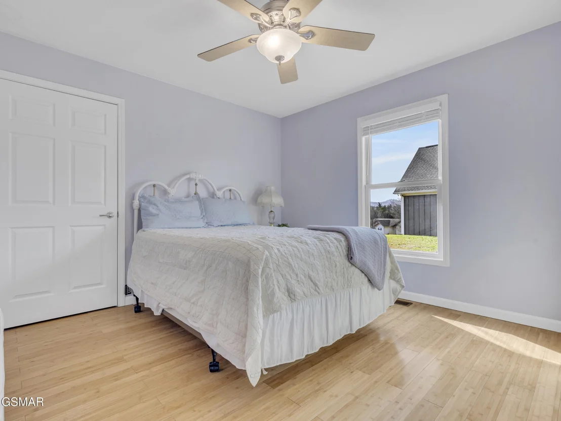 Photo of 413 Glenns Lea