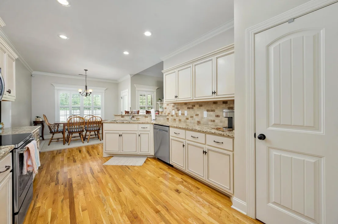Photo of 2915 June Bug Dr