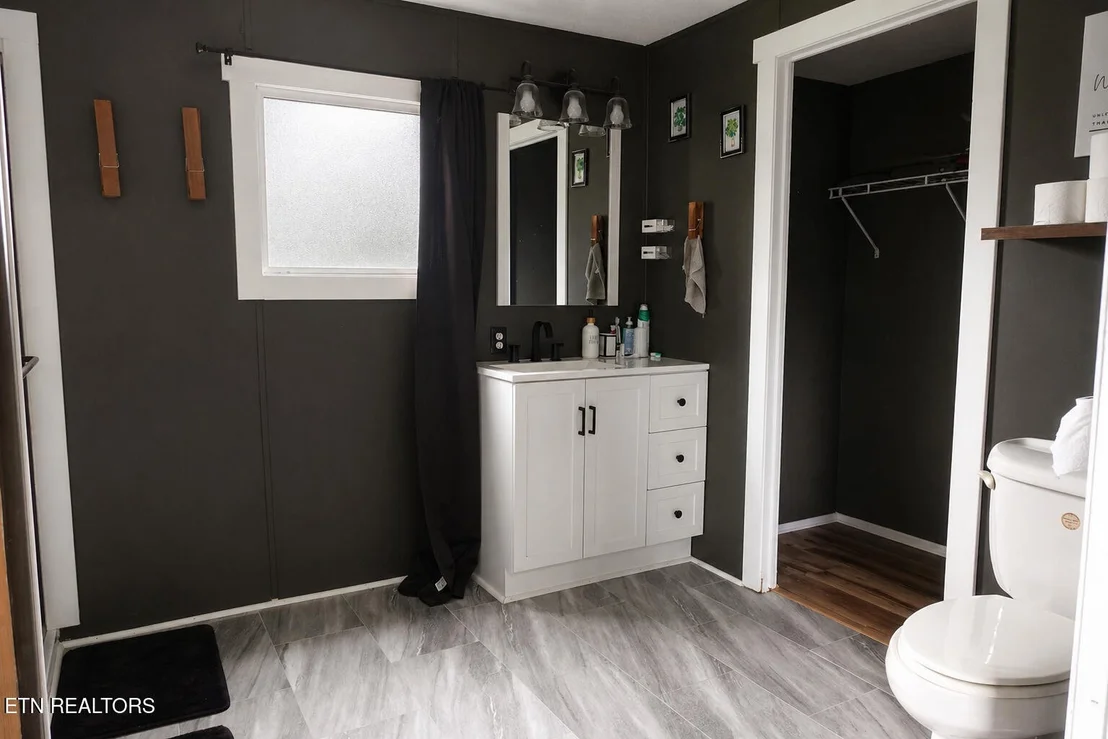 Photo of 115 Queener St