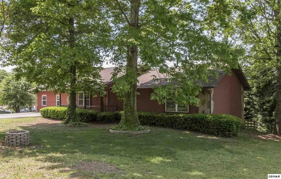 Photo of 2460 Amanda Lane