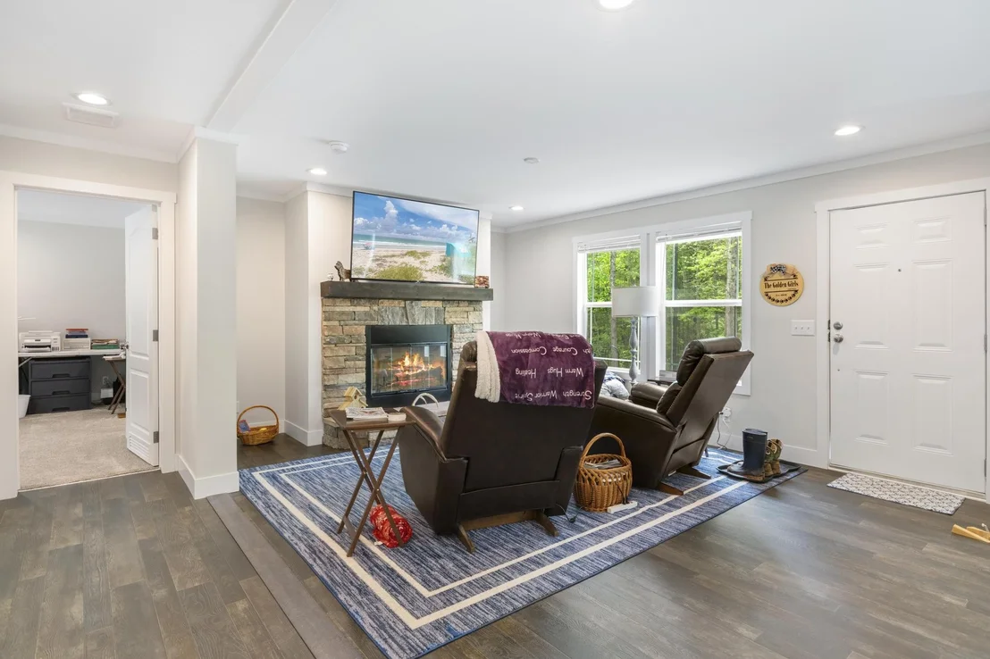 Photo of 170 Lynx Ln